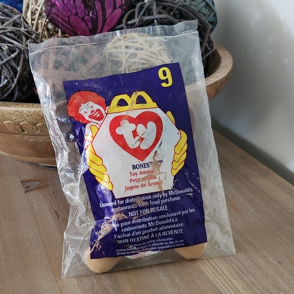 🐶 Ty Beanie Baby “Bones” the Dog – McDonald’s 1998 Exclusive, Sealed, Vintage - Picture 6 of 9